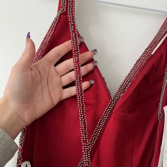 Red prom dress - Picture 4 of 4